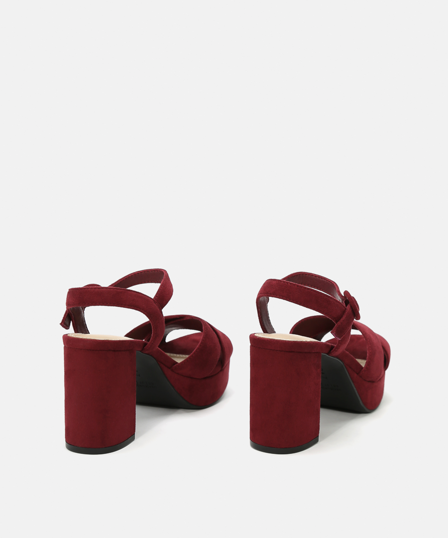 Sand&aacute;lias plataforma cruzeta image number null